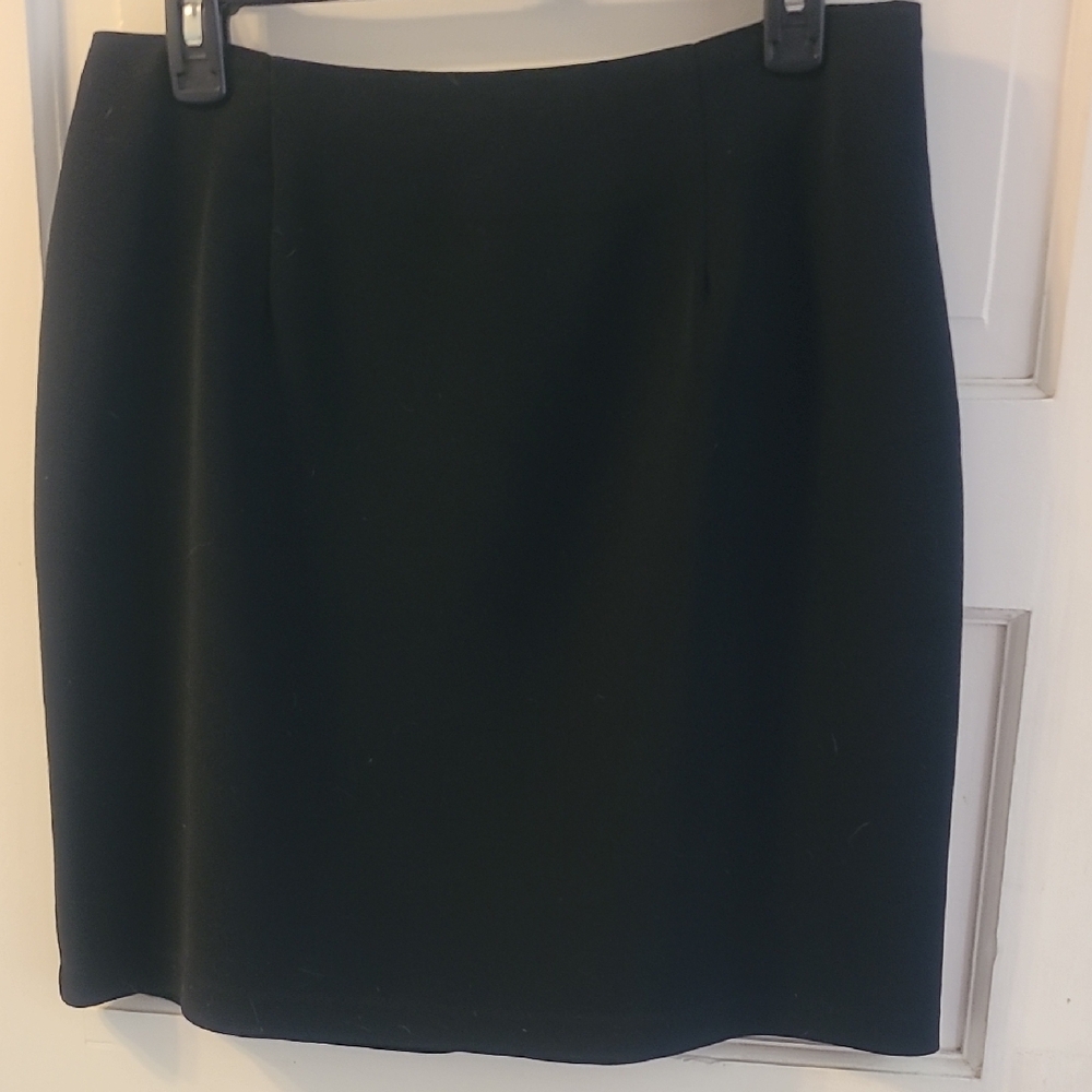 Briggs New York Classic Black Mini Skirt
